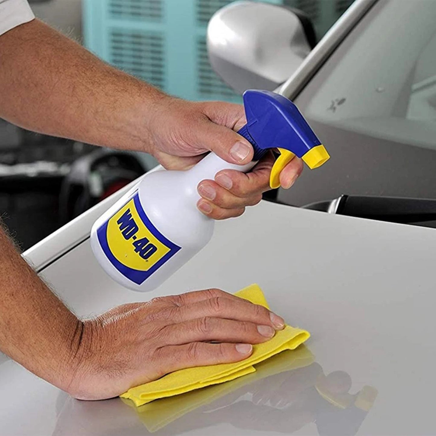 WD-40 Multi-Use Lubricant 5 Litre with Free Spray Applicator